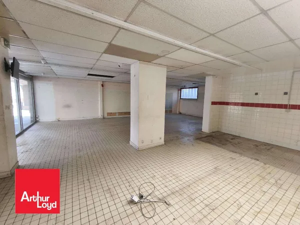 A vendre local commercial de 115m² à Chartres