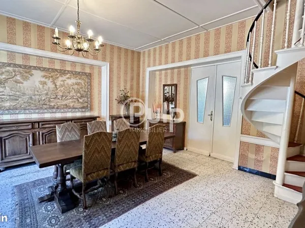 Maison de ville 9 pièces 121 m²