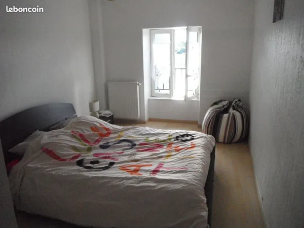 Location appartement t3 dans maison de village