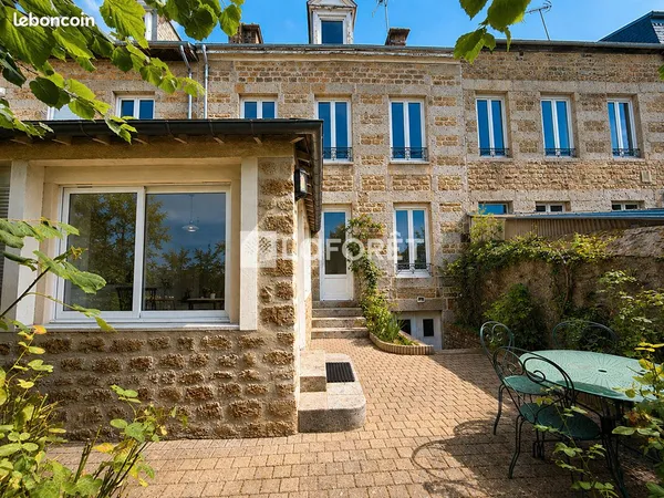 Maison de ville 8 pièces 170 m²