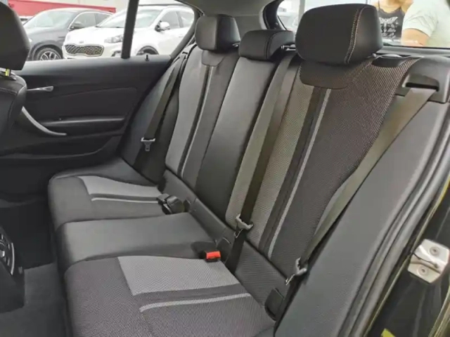 Bmw Autre 118d urbanchic 2.0 150 ch step — photo 10