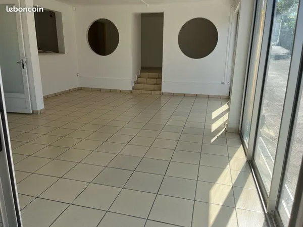 📢 à louer : locaux professionnels en rez-de-jardin - le tampon (974) 🇷🇪