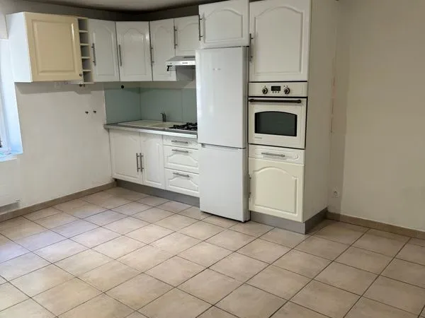 Appartement 41 m² Centre Village - DPE D - Faibles charges - 120 000 Euros