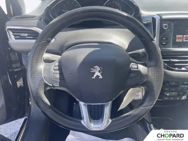 Peugeot 2008 puretech 130ch s&amp;s bvm6 — photo 17