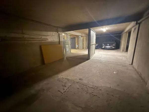 Parking 25 m²