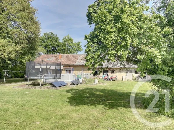 Maison 5 pièces 256 m²
