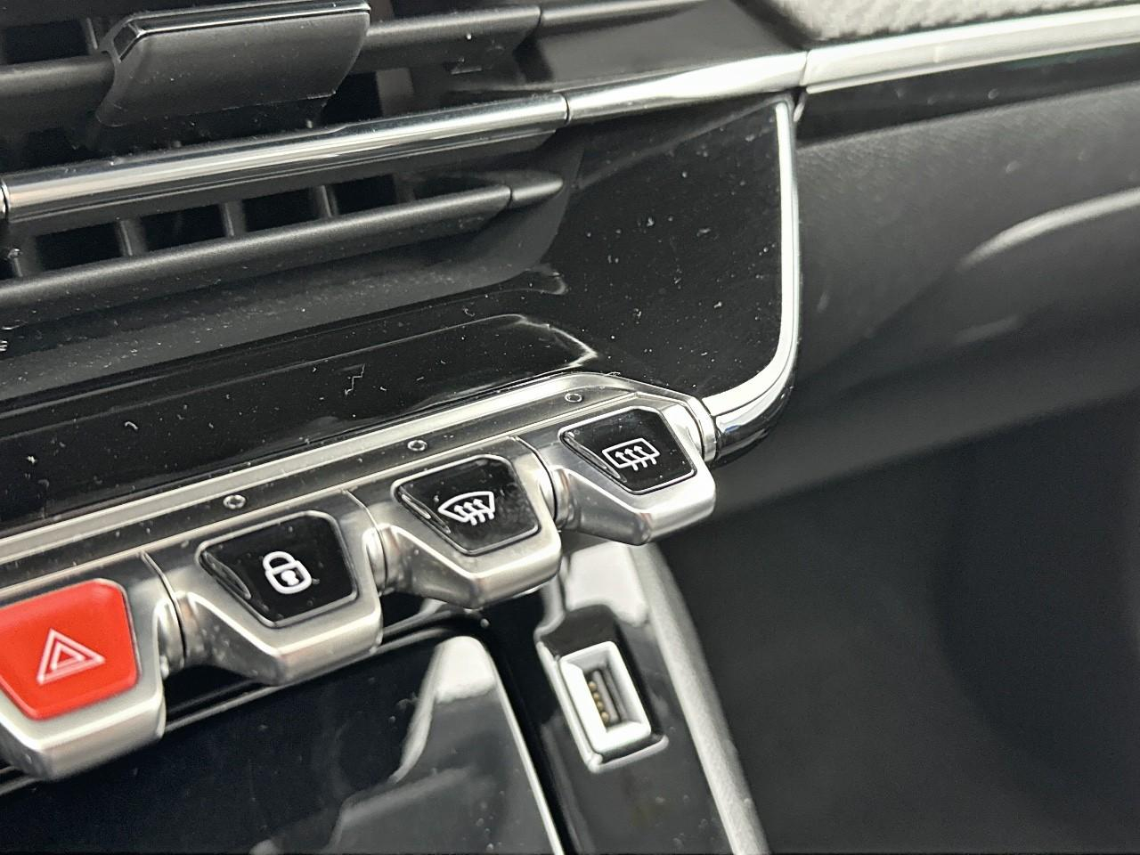 Peugeot 208 puretech 100 s&s bvm6 allure — photo 30
