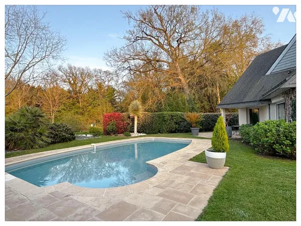 Maison 7 pièces 180 m²
