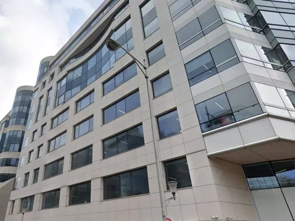 Bureaux 2 pièces 442 m²