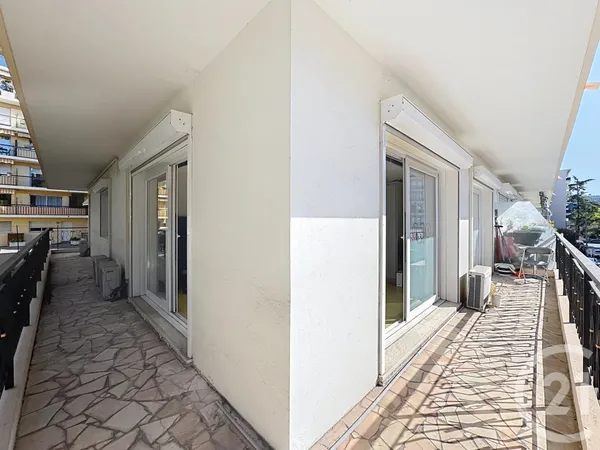 Appartement 4 pièces 77 m²