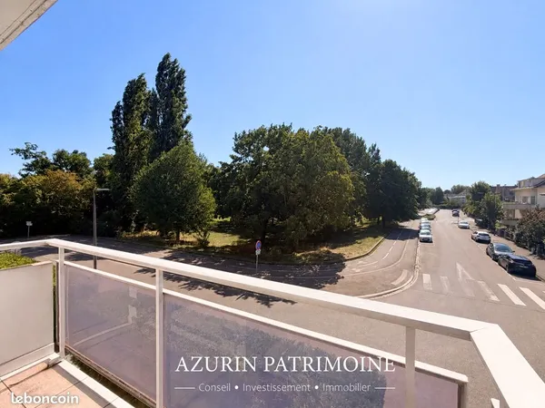 Appartement 4/5 pièces de 138 m² avec terrasse, loggia, garage et cave - Strasbourg Neudorf/Meinau