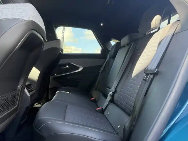 Peugeot 3008 electrique 210 ch 73 kwh — photo 10