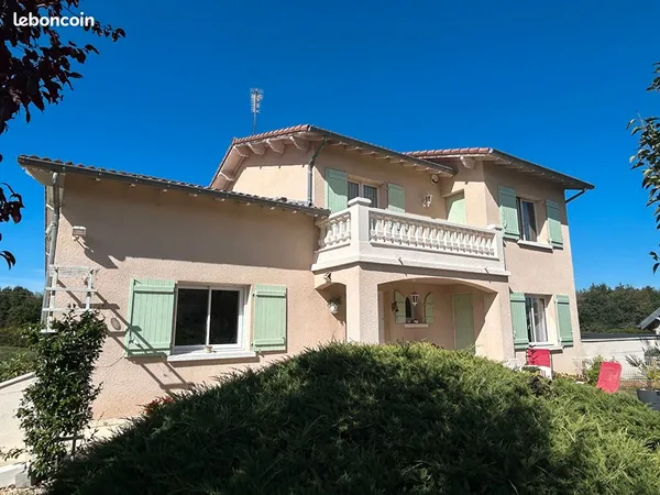 Maison 9 pièces 163 m²