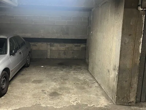 Place de parking à louer - Paris 19e