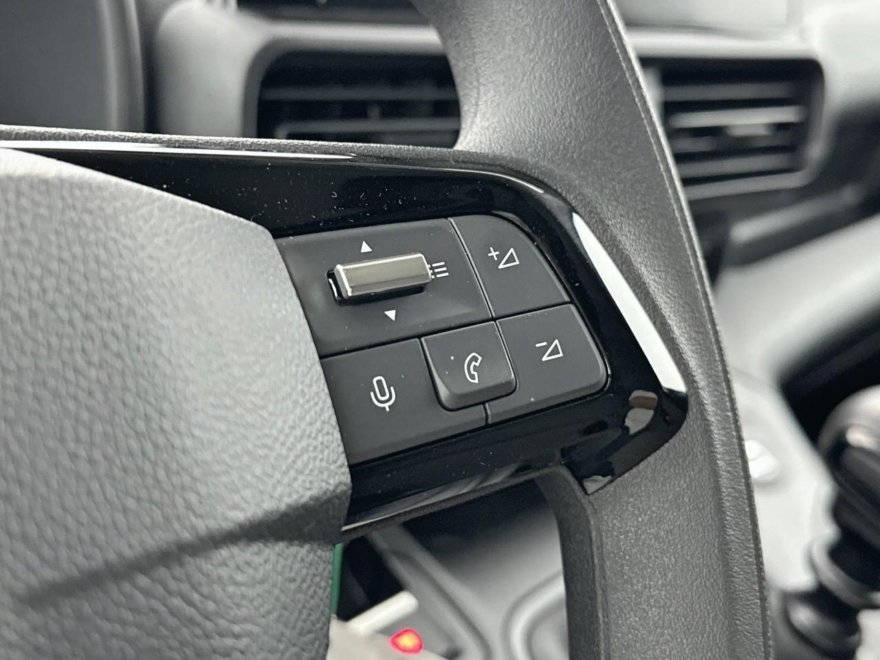 Citroën Berlingo van m diesel 100 ch manuelle — photo 18