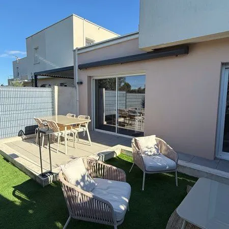 Maison avec Jardin, garage et stationnement à St-Brès