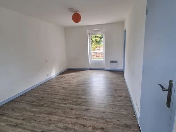 LANNION, centre ville, studio de 25 m2