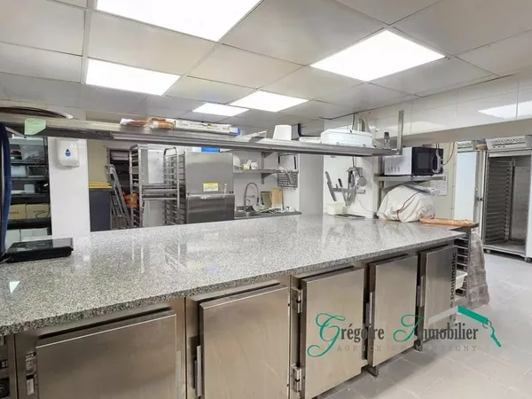 Proche Fontainebleau : Fonds de commerce boulangerie pâtisserie et logement