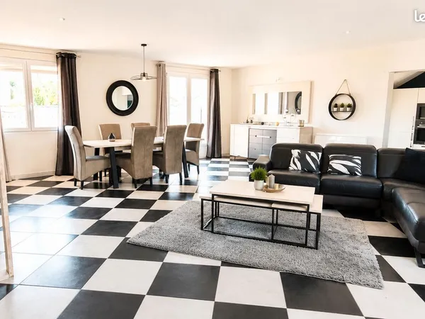 Maison 5 pièces 140 m²