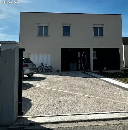 Maison moderne a vendre