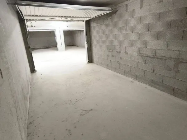 Parking 15 m²