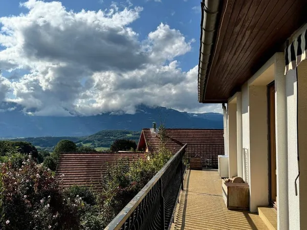 Maison 8 pièces 200 m²