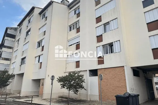 Studio 1 pièce 18 m²
