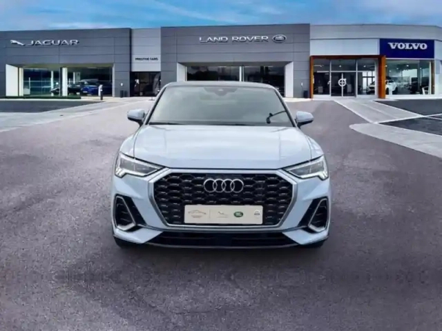 Audi Q3 sportback 35 tfsi 150ch s line s tronic 7 — photo 4