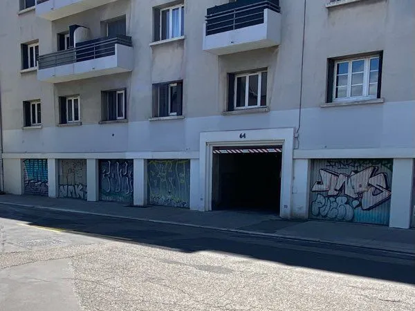 Stationnement Vente Grenoble   17500€