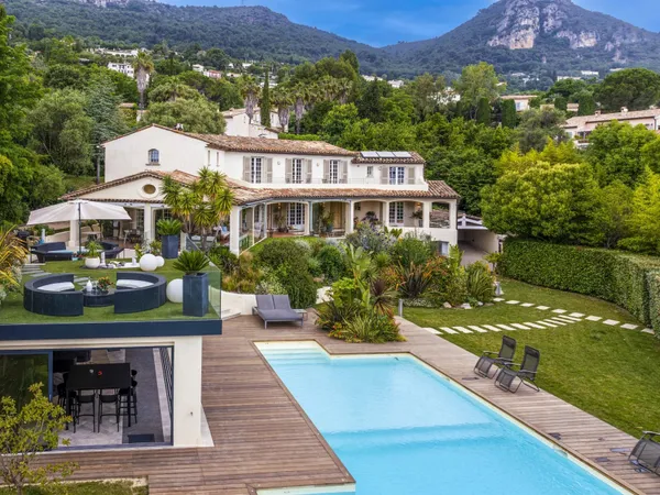 Vente villa Vence vue montagne et aperçu mer