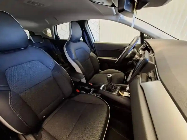 Renault Captur tce 90 - 21 — photo 10