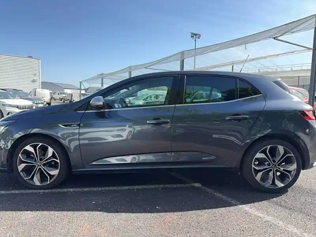 Renault Megane mégane iv berline tce 140 fap — photo 2