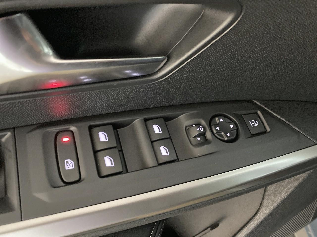 Peugeot 3008 hybrid 145 e-dcs6 allure — photo 20