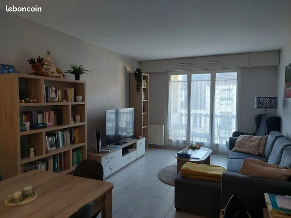 Appartement centre ville 3 pièces avec ascenseur