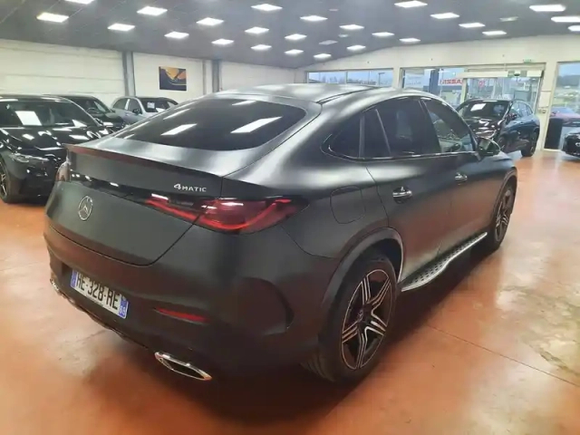 Mercedes Glc coupe 300 d e hybrid eq 9g-tronic 4matic — photo 3