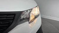 Peugeot Partner Standard 650kg BlueHDi 100ch S&S Asphalt — photo 12