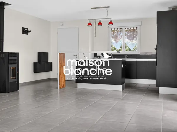 Maison de plain pied, 3 chambres, garage et Jardin