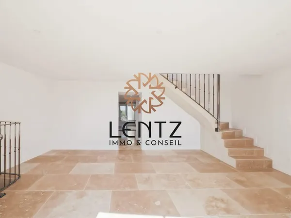 Maison de village T3 rénovée avec terrasse