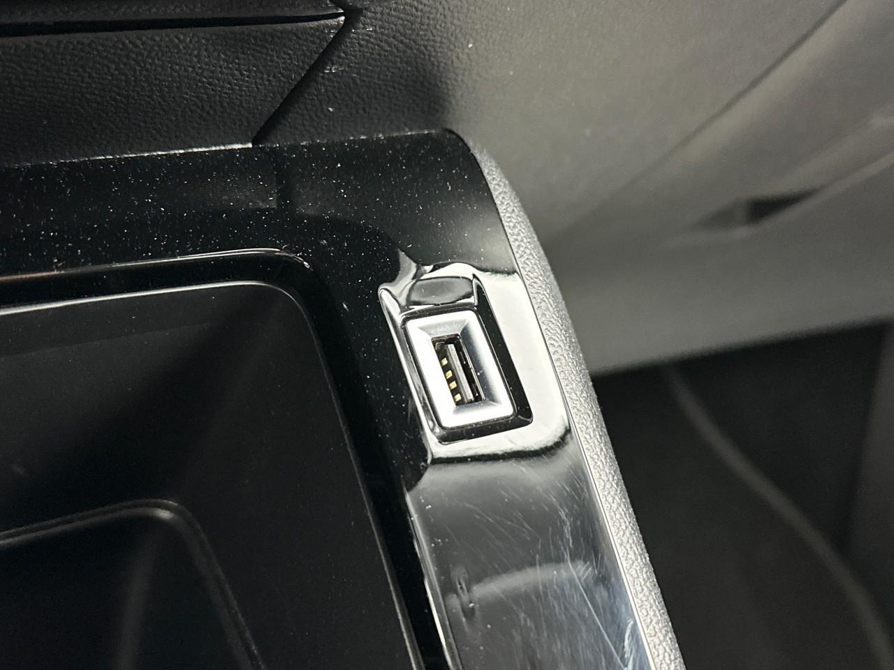 Peugeot 2008 puretech 130 s&s bvm6 style — photo 29