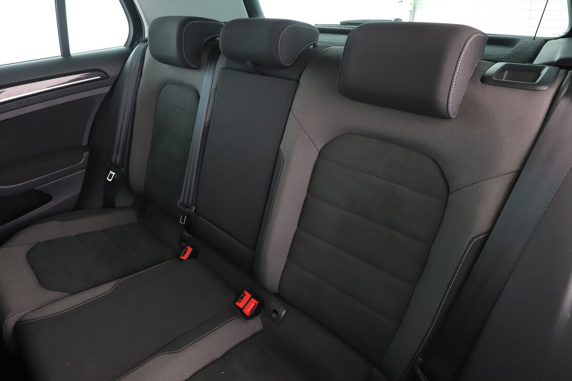 Volkswagen Golf VII 1.6 TDI BlueMotion Tech Carat DSG7 — photo 13
