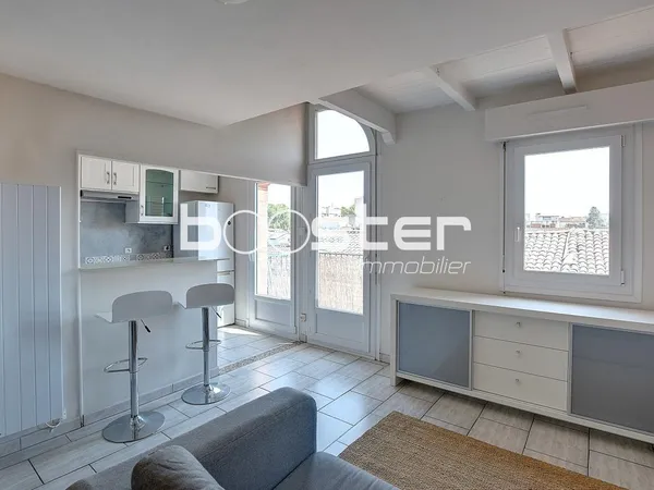 Coeur Saint-Agne - 2 Pièces en Duplex avec Balcon, Vue Dégagée et Parking