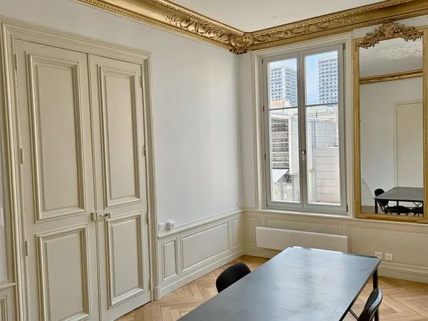 Bureau de 24 m² à temps plein - Nancy centre