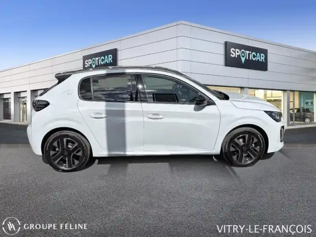 Peugeot 208 e- 136ch 50 kwh envy — photo 4