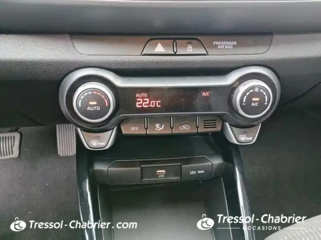 Kia Stonic 1.0 t-gdi 100 ch dct7 active — photo 13
