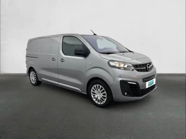 Opel Vivaro -e fgn taille m electrique 100 kw batterie 75 kwh