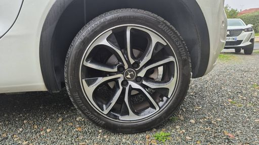 DS DS4 2.0 BLueHDI 180 EAT8 - Sport Chic – 2017 – 156960 km – Diesel – Boîte Automatique — photo 5