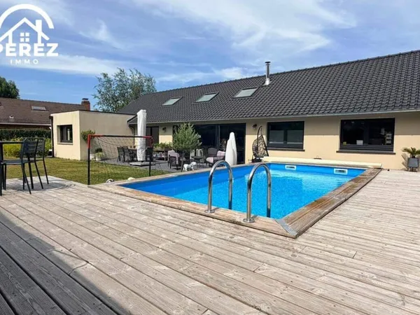Maison de plain-pied 6 pièces 153 m²