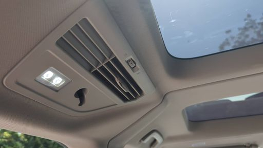 Volkswagen Multivan Long 1.4 e TSi  218 Hybride  DSG6 - Life – 2022 – 132900 km – Hybride rechargeable – Boîte Automatique — photo 16
