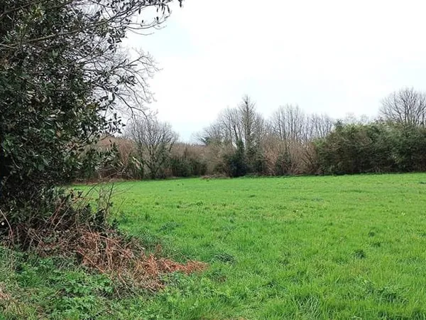 Terrain constructible 628 m²