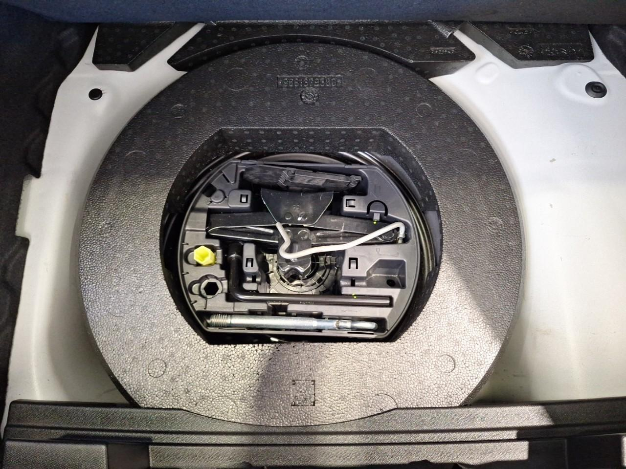 Ds Ds 3 crossback puretech 130 eat8 performance line — photo 25